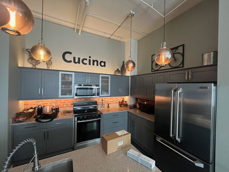 Cabinet Painting vs. Replacing Cabinets: Cost, Timeline, and ROI for Port Orange Kitchens
